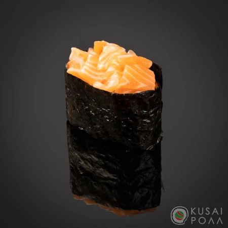 Спайс-суши с лососем