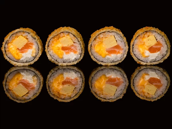 HOT-ROLL Лосось