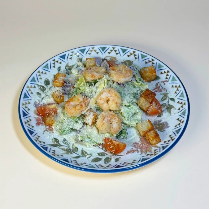 Салат Цезарь с креветками