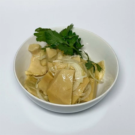 Грузди солёные с луком