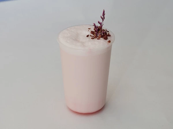 Клубничный милкшейк