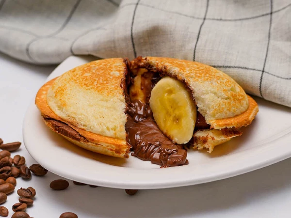 С нутеллой и бананом покет