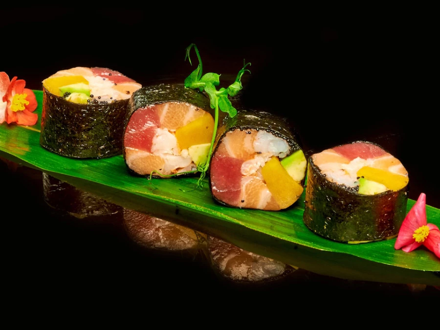 Ролл сашими №1