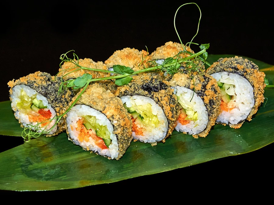 Ролл жареный с овощами