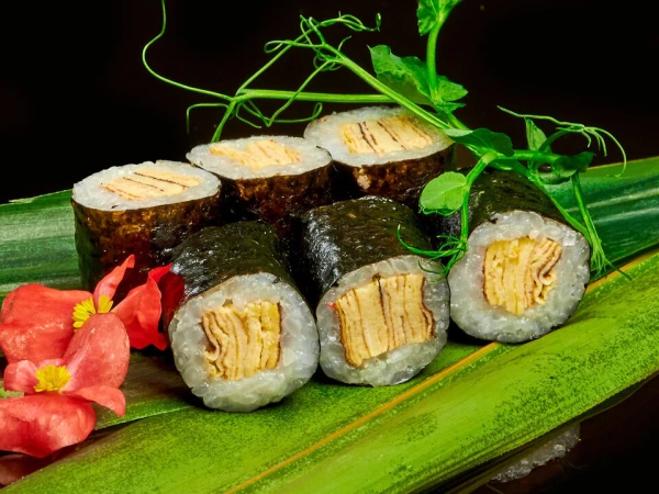 Маки с омлетом 105