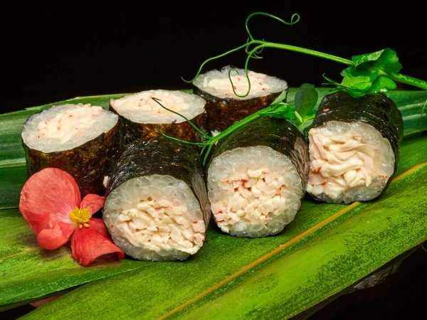 Маки со снежным крабом 120