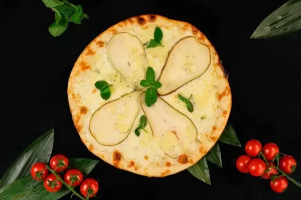 Пицца с грушей и горганзолой 25см 300г