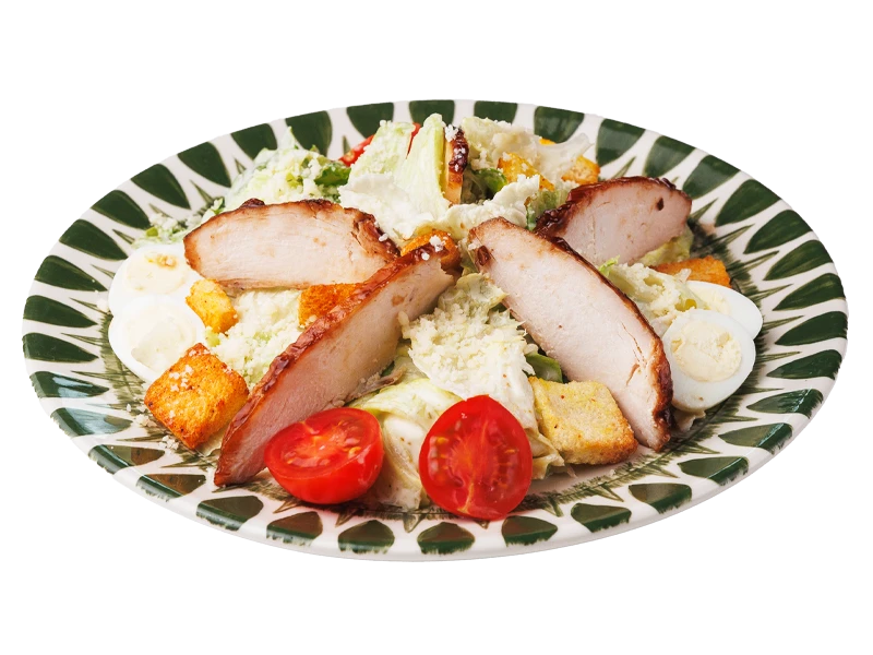 Авторский Цезарь с фермерским цыпленком и копченым сулугуни