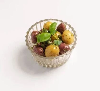 Маринованные оливки и маслины