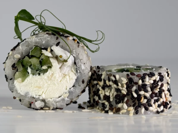 Ролл "Калифорния Лайт с Крабом (в кунжуте)"