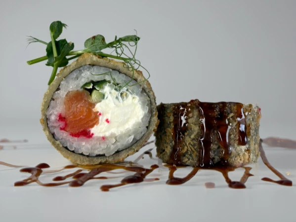 Ролл "Темпура с Копченым Лососем"