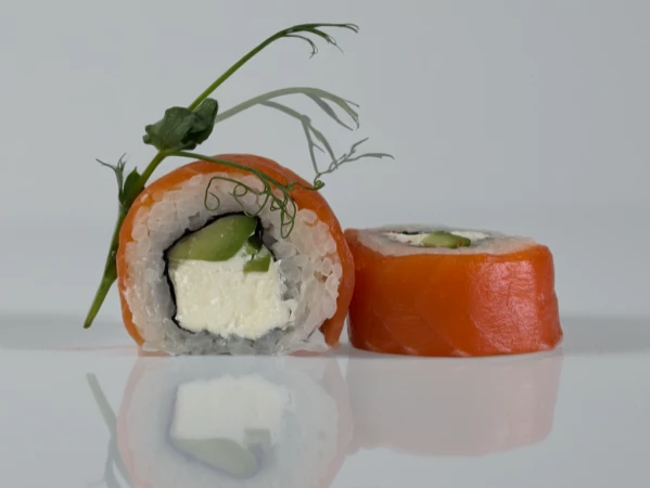 Ролл "Филадельфия с Авокадо"