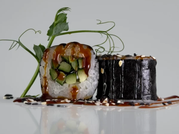 Маки с огурцом