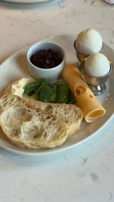 Яйцо 5 минутка с сыром