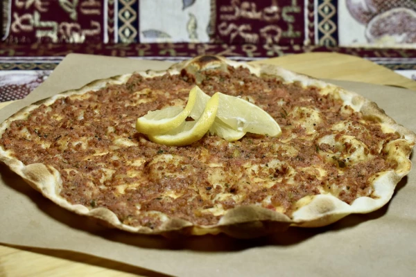 Лахмаджо с говядиной