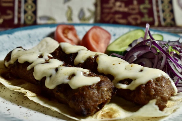 Кебаб с сулугуни