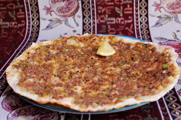 Ламаджо с бараниной