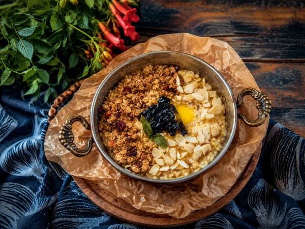 Кукурузная каша с черносливом