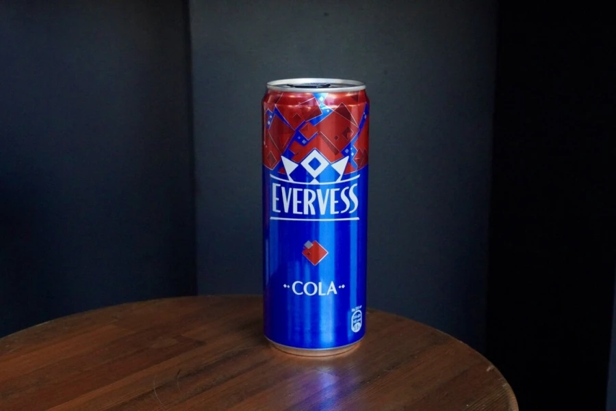 Everless cola (банка)