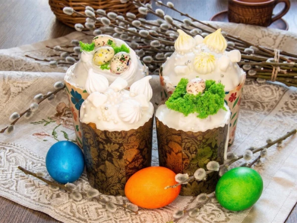 Кулич с начинкой средний