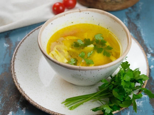 Куриный суп с лапшой