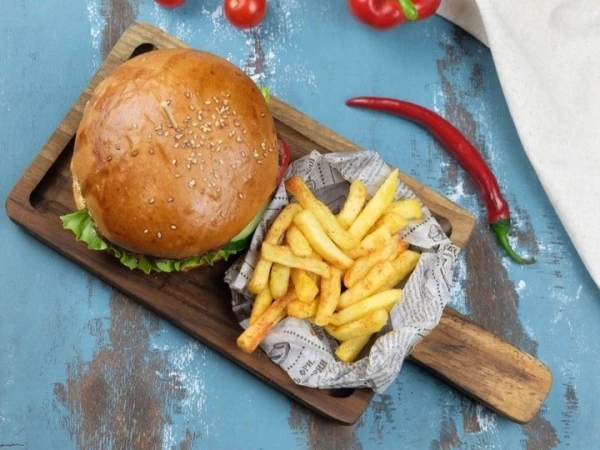 Бургер с куриной котлетой