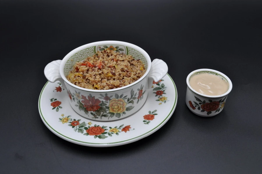 Киноа с овощами и сливочный соусом