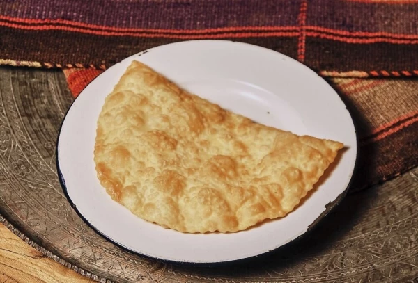 Чебурек с сыром