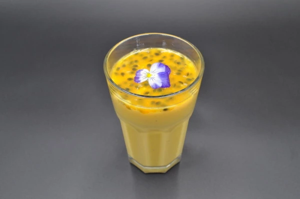 Смузи Манго-маракуйя