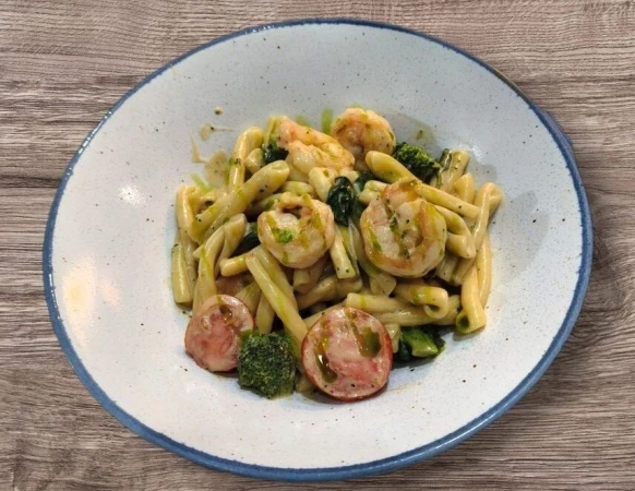 Казарече с креветками в устричном соусе