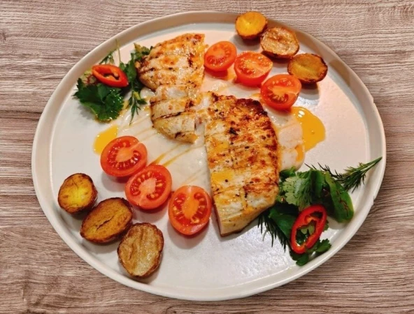 Куриный стейк в ореховом соусе