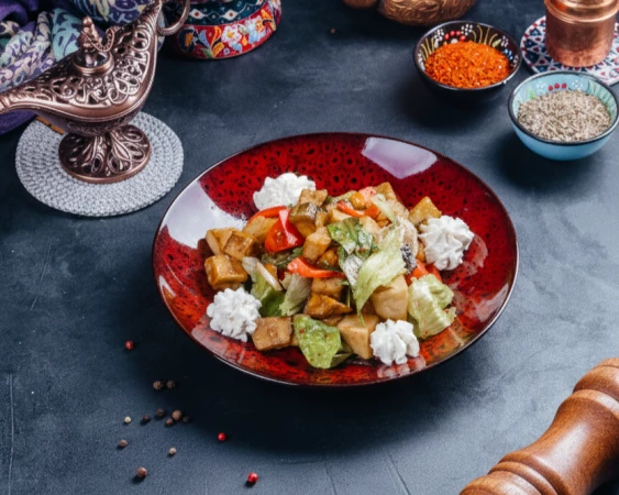 Салат с хрустящим баклажаном