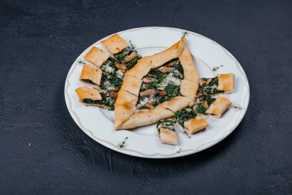 Пиде со шпинатом