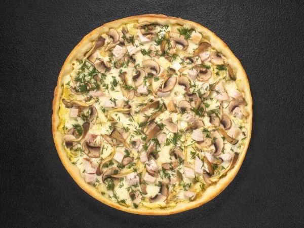 Пицца грибная с цыплёнком
