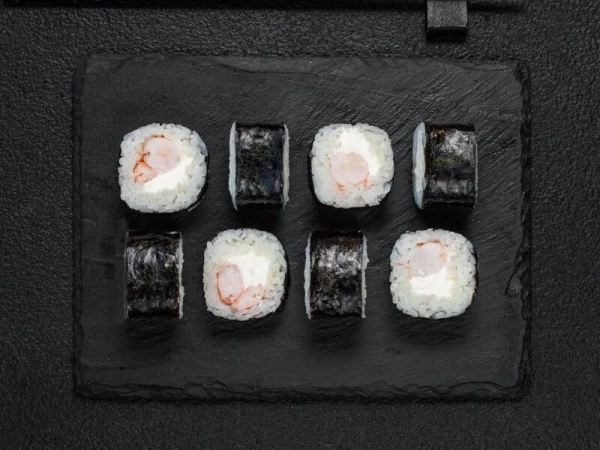 Ролл с креветкой и сыром