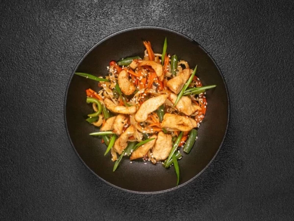 WOK  с цыплёнком