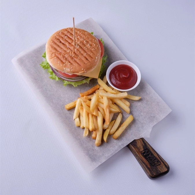 Бургер с куриной котлетой