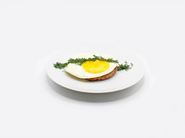 Биточек с яйцом