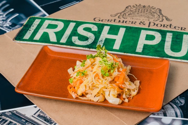 Тушеная капуста по-австрийски