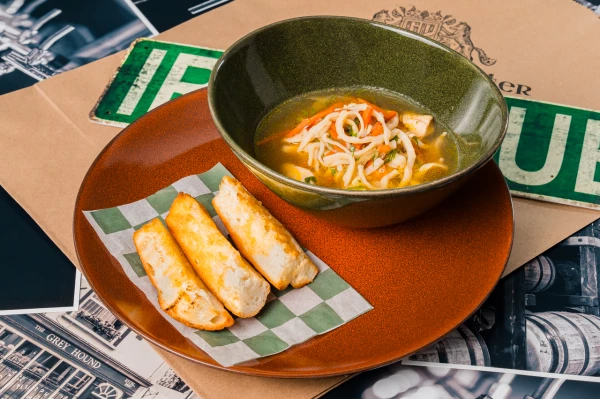 Суп куриный с лапшой