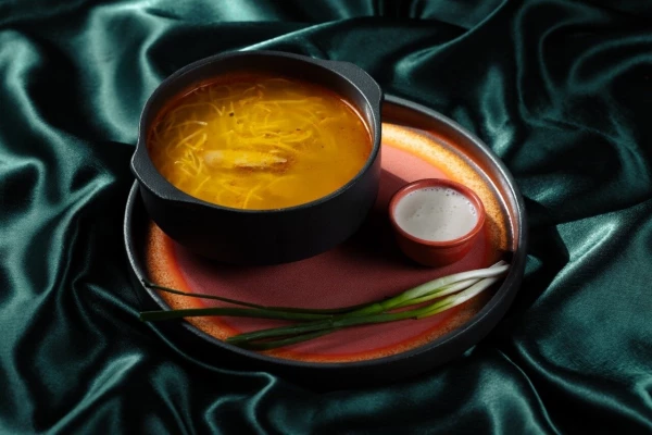 Лапша куриная с яйцом