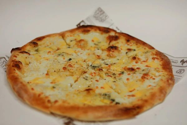 Пицца 4 сыра