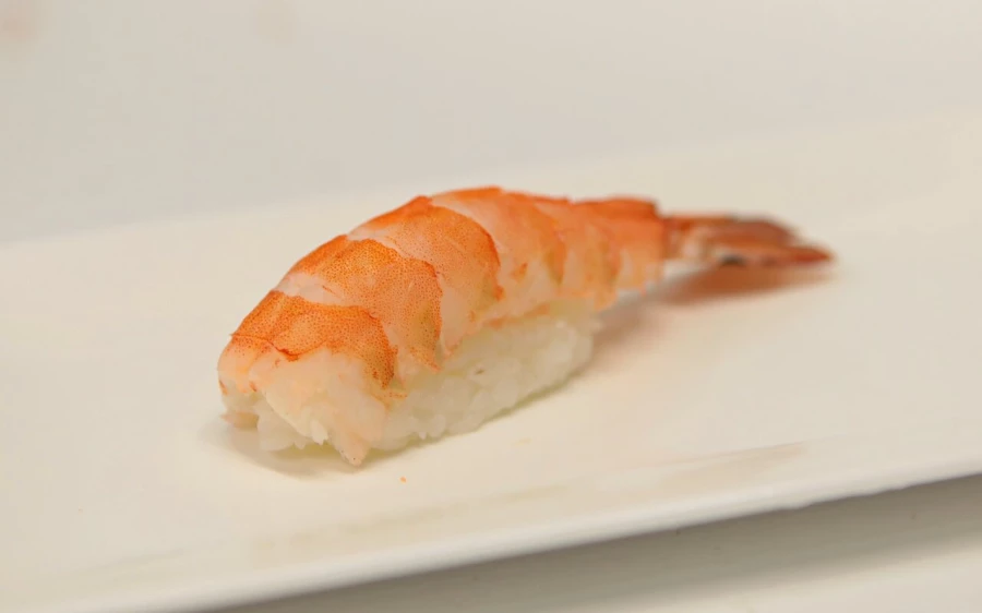 Суши креветка