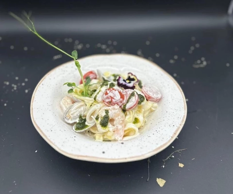 Фетучини с морепродуктами со сливочным соусом