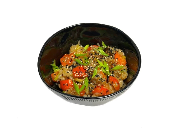 Рис с овощами в кисло-сладком соусе