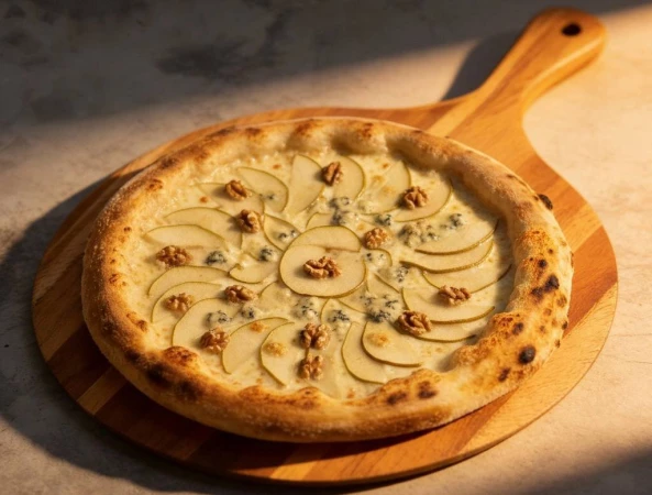 Пицца с грушей и Дор Блю