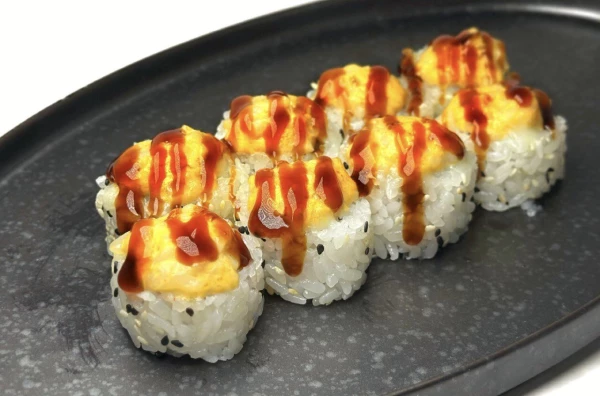 Запеченный ролл с курицей