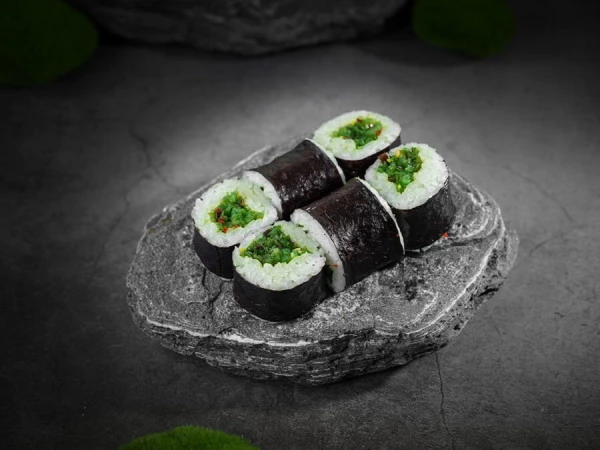 Ролл с чуккой