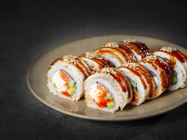 Королевский дракон с лососем