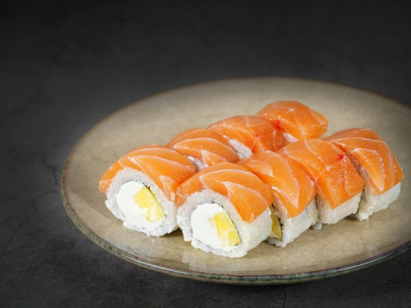 Филадельфия с манго гриль